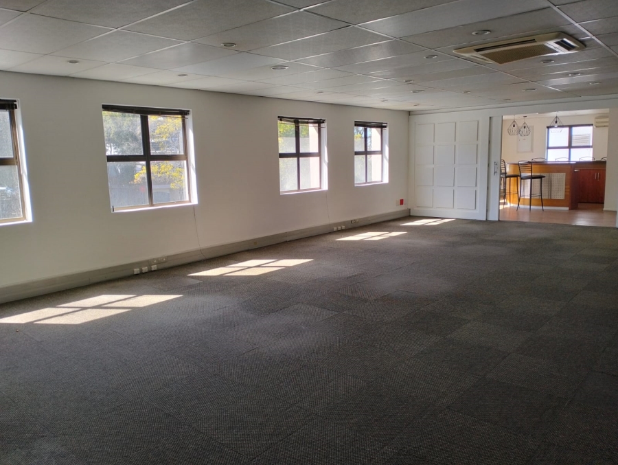 Commercial Property for Sale in Rosenpark Western Cape